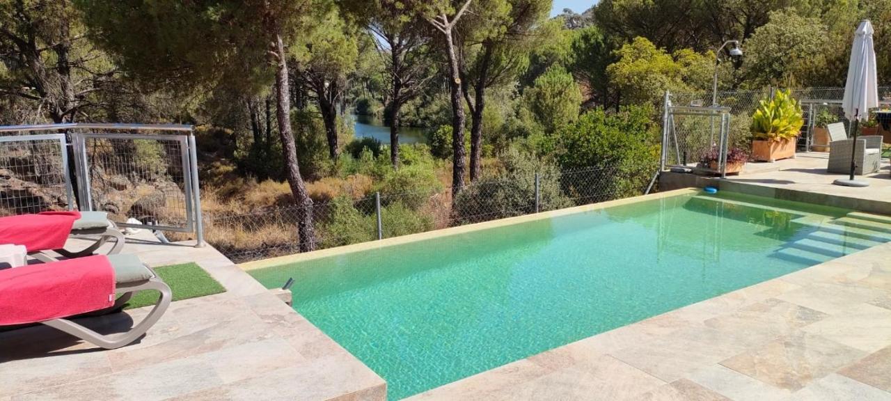 קורדובה Cabana De Madera Junto Al Lago Las Jaras מראה חיצוני תמונה